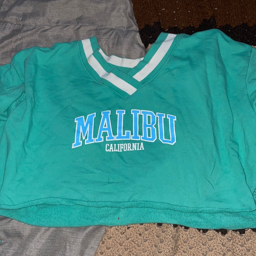 Teal/blue crew neck 💙